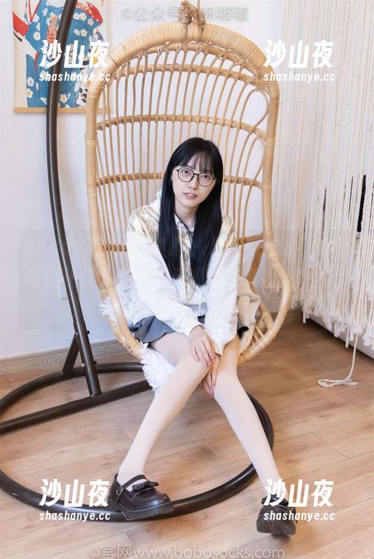 BoBoSocks袜啵啵 - 从未见过的小淳，高跟长靴下的美图资源，别说我没提醒你！
