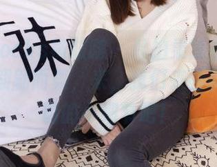 BoBoSocks袜啵啵 – 私拍果冻在高跟鞋图包里翩翩而舞，来，我们来聊聊这些不羁的小细节吧！
