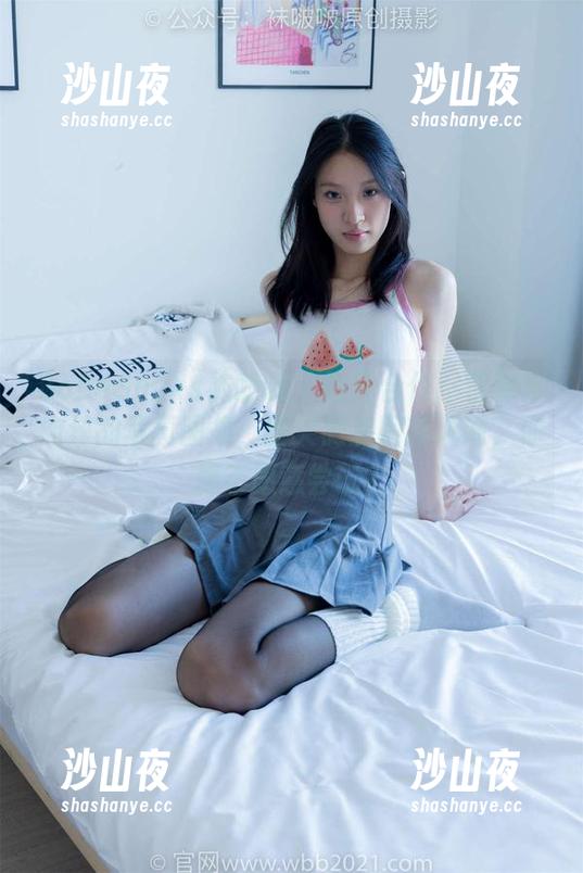 BoBoSocks袜啵啵 - 跨界合作：雪糕与肉丝的写真图集，脚尖微加固新风潮，你愿不愿意尝试？