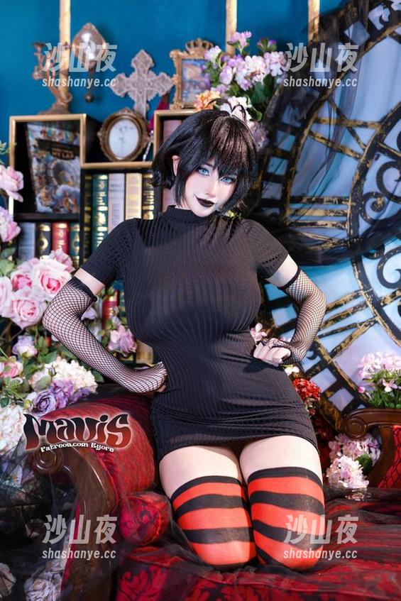 扔出瑰丽的Byoru礼服原图，我总有疑虑，这些真的适合我这样的人吗？