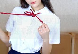 Feilin嗲囡囡 – 施忆佳KITTY的新厨娘形象美图中还有你想不到的甜蜜小意外？