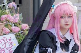 私房少女合集：Halo_酱教你如何在镜头前神奇地‘放空’