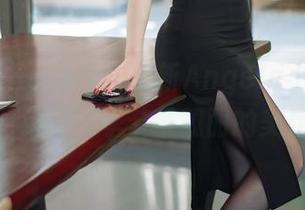 HuaYang花漾 – 更新Angela小热巴的美图，打造秋冬季节最靓丽的美足焦点！
