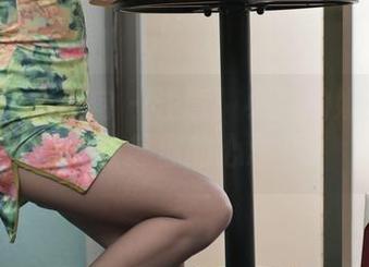 IESS异思趣向 – 注意！小婕的媚眼套图，收起你的心思吧