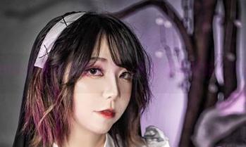 精选Leah梓未的私蜜助理，来看看别样的工作状态？