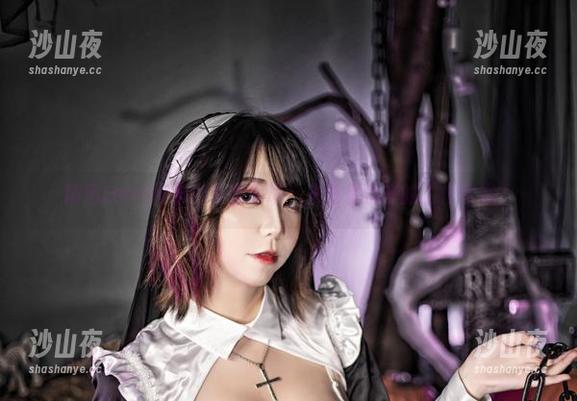 精选Leah梓未的私蜜助理，来看看别样的工作状态？