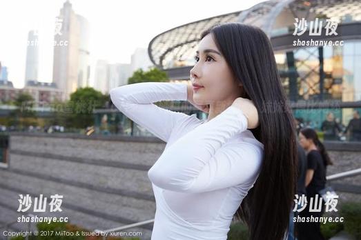 MiiTao蜜桃社 - Cris_卓娅祺的写真新尝试，妹妹好像比她还抢镜。