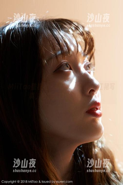 MiiTao蜜桃社 - Cris_卓娅祺的红裙写真，向我撒的那些小信号