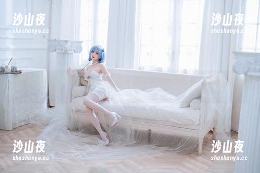 Rioko凉凉子 放课后的Rioko凉凉子,朱唇轻启的学姐美图合集,让我心痒痒…