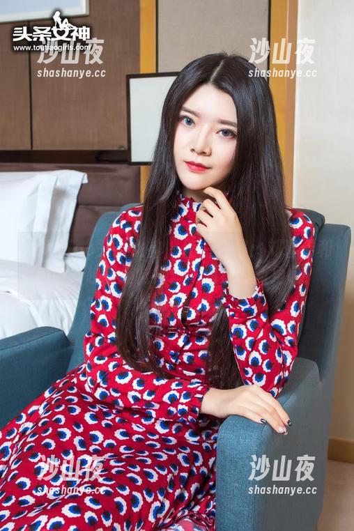 TouTiao头条女神-刘瑾希 TouTiao头条女神 - 图片合集:刘瑾希和妹妹,越看越觉得像一对小漫画角色!