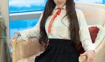 TuiGirl推女郎 – 最新版王依萌丝袜图片，轻如空气却又那么扎心，让人不断回味…