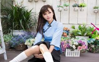 UGirls尤果网 – 来看看Zora若拉的万圣节作品，没你想的那么单纯哦。