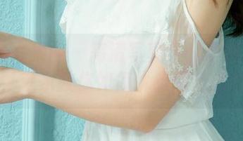 UGirls尤果网 – 高清写真集：学姐夏倪可ella，专家教你如何优雅地走过校园！