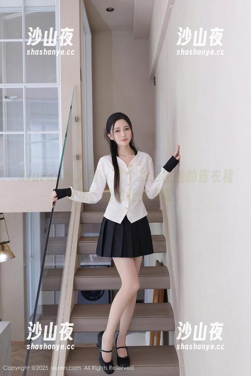 Xiuren秀人网 - 这个Zoe柚柚的连衣裙合集，甜的让人想咬。