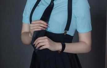 Xiuren秀人网 – 精选图集中的女王：加朵babe，可真让人又爱又恨