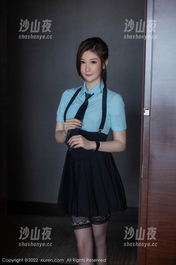 Xiuren秀人网 - 精选图集中的女王：加朵babe，可真让人又爱又恨