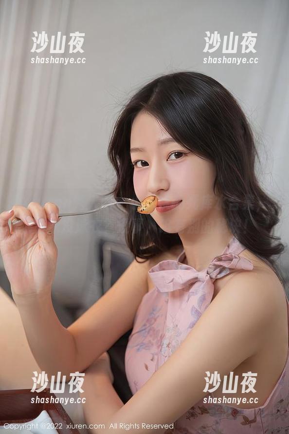 Xiuren秀人网 - 小尤奈的死库水合集，游泳没泳衣？没事，咱有别的秘诀！