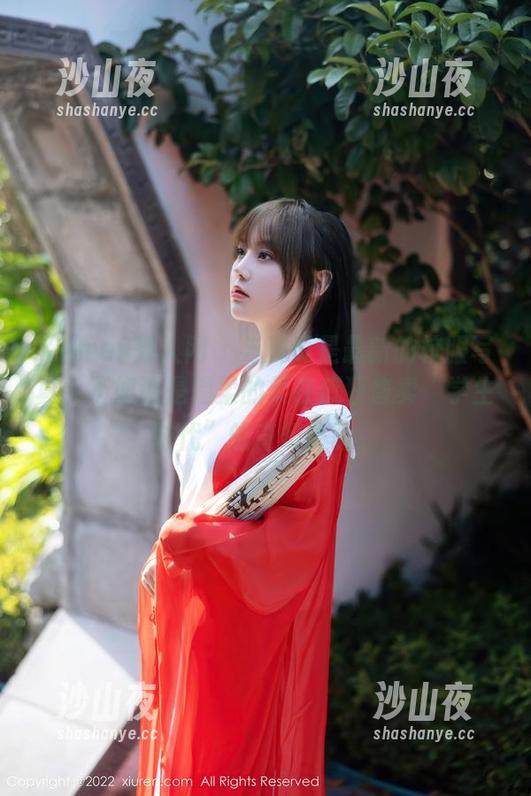 Xiuren秀人网 - 与其说是最新的校服写真，不如说是温柔的柔在疯狂售卖“学生时代”的奇幻体验。