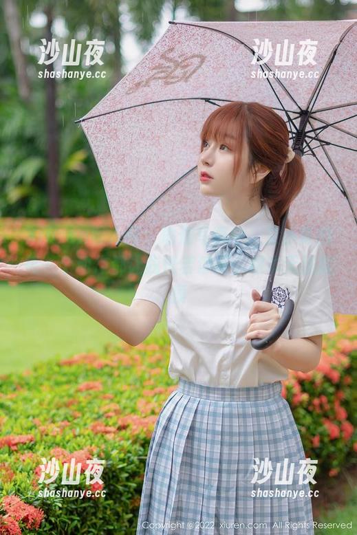 Xiuren秀人网-艾小青 Xiuren秀人网 - 瑜伽写真中,艾小青的每一个动作都让我恍若浮游,根本无法捉摸