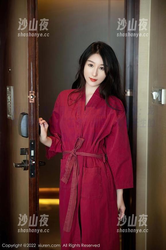 Xiuren秀人网 - 高清比基尼写真集：龙泽美曦的夏日“工作”报告，真是天生的海岸女神啊！
