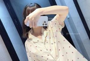 原图里的nagisa魔物喵：白衣女孩，像极了午后迷失的小猫咪