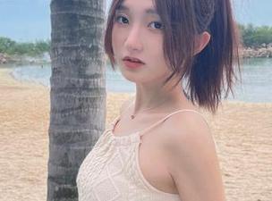 roroki骷髅姬在线发货：女友写真，值不值得一看，且行且珍惜。