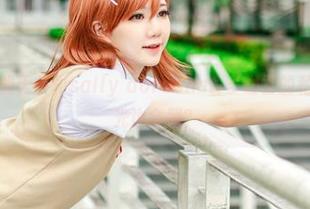 一张图片里的天台和sally dorasnow多啦雪的私房,难道灯光也会哭?