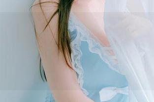 “婚纱穿太久，yeeun孙乐乐要不要来个换装派对？还有哪些是合适的选择？”写真