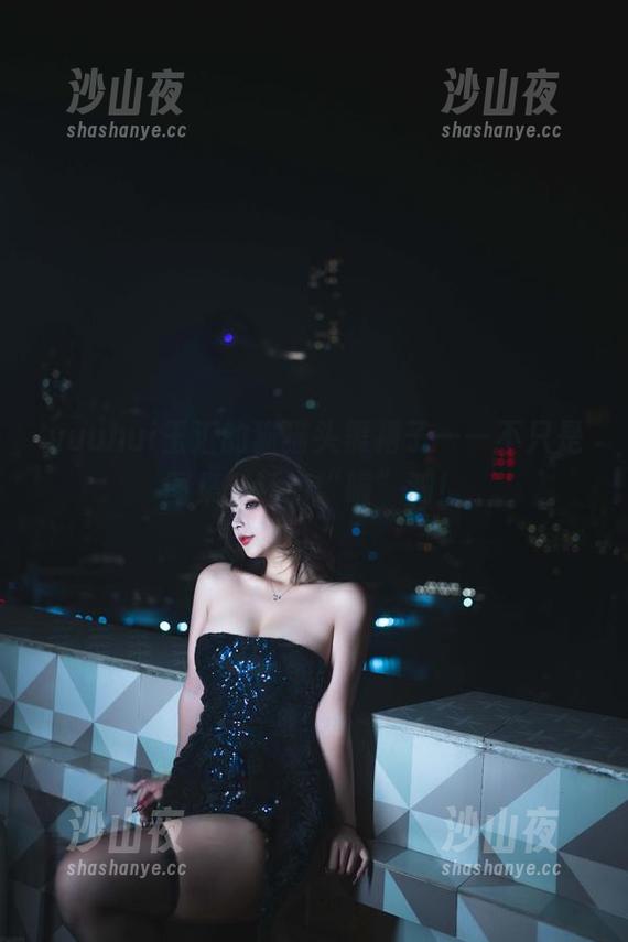 yuuhui玉汇的猫猫头黑裙子——不只是图集，还有“喵”测！