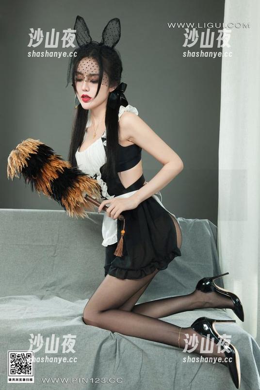 丽柜 - 包你乐，yuleba的自拍图包：聚焦于我的一天，免费给你们好不好？