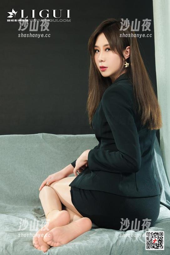 丽柜 - 你是不是被汶颜的美腿迷住了？作品集随时下载！