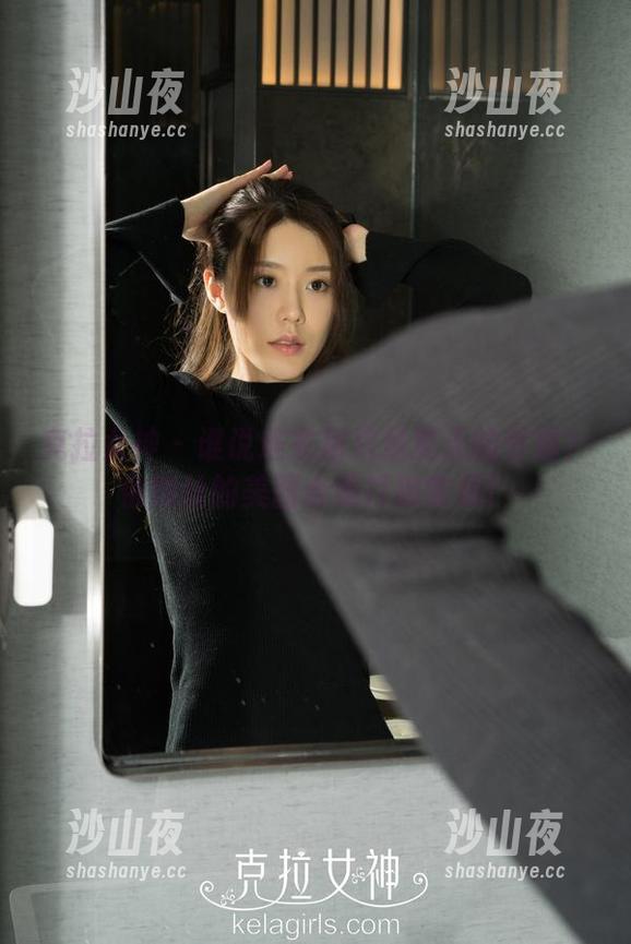 克拉女神 - 谁说连衣裙只是夏天的专属？依娜丝的美图合集打破常规！