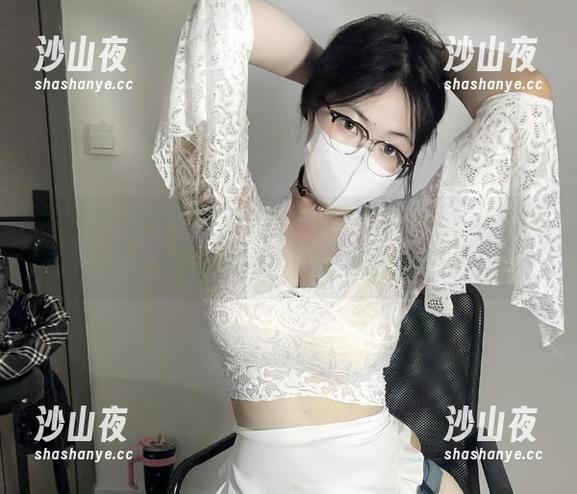 微密圈 - 这才是可爱的肉巴的夏日冰淇淋，清凉内衣套装原图，免费领取哦！