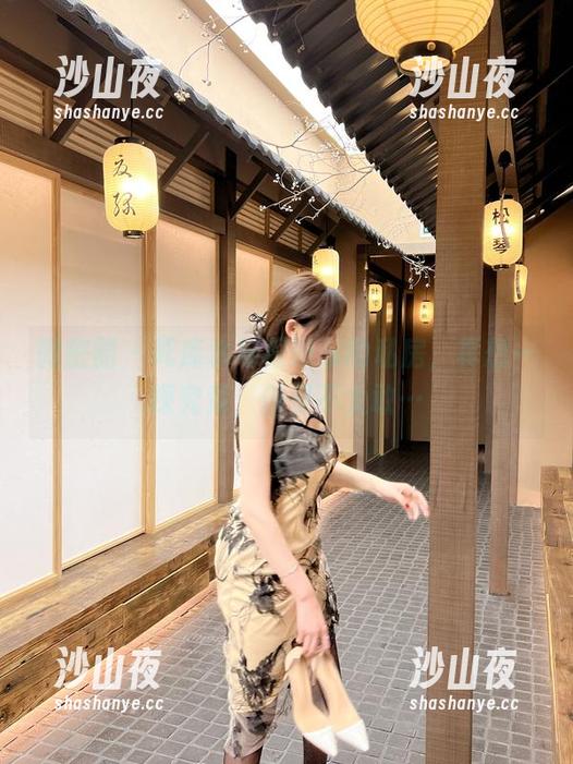 微密圈 - 死库水与周妍希的私房，真想一探究竟，但是不太敢…