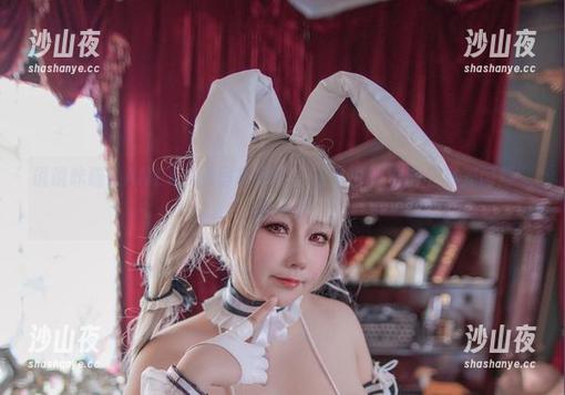 说说咔喵KANEKO的居家写真：在家也能拍出“星光闪烁”的日子