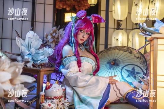 咔喵的礼服全集：让人眼前一亮的美丽时刻，几乎要“咔”出来了啊。