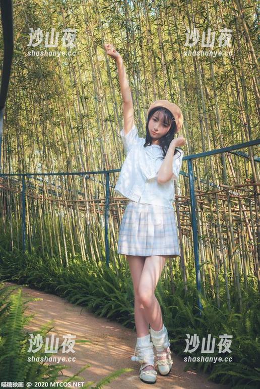 听说喵糖映画最新的女仆眼镜娘原图和壁纸秒杀无数爱猫人士！