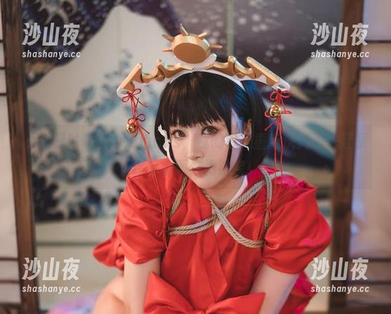 小容仔咕咕咕w 小容仔咕咕咕w黑色cos,我的审美重新洗牌了,赶紧保留原图作为法宝!