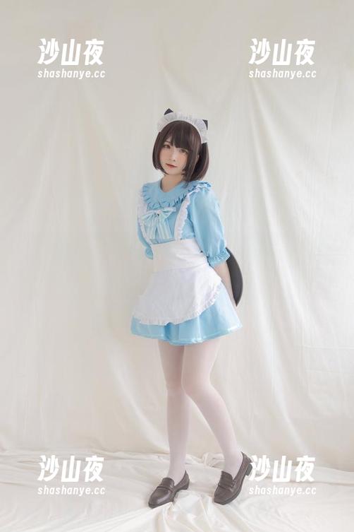 少女秩序-小葵 少女秩序 - 小葵的秘书才艺多到爆,壁纸也得时髦起来啊!