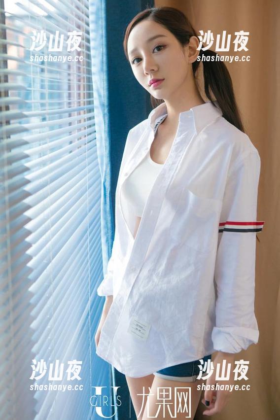 尤果网-张美荧 尤果网 - 张美荧的私房时刻:女神的悠闲片段