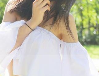 尤蜜荟 – 不柠bling的蕾丝，原图为何如此诱人？