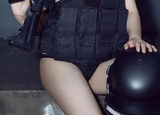 尤蜜荟 – 她是合法萝莉，女王全套重磅炸弹