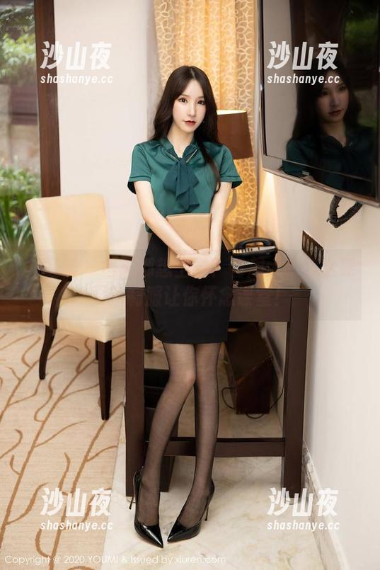 尤蜜荟 - 每天都想上学？看周大萌怎么靠更新制服让你怀念课堂！