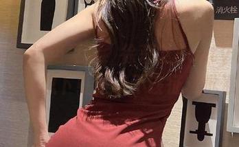 微密圈 – 这组写真，徐莉芝Booty和她的男友令人想下载，该不该征求批准呢？