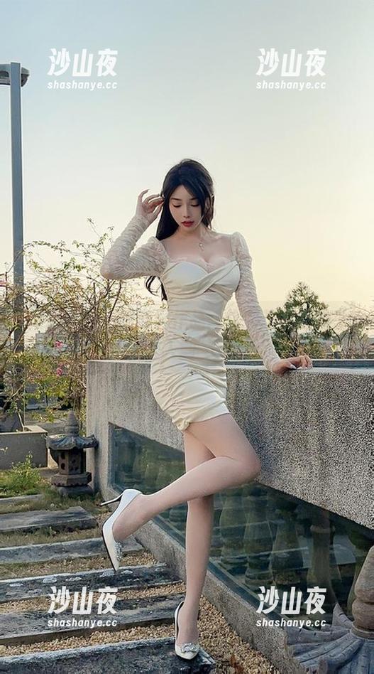 微密圈 - 一组奇异作品：徐莉芝和她的“上天入地”男友