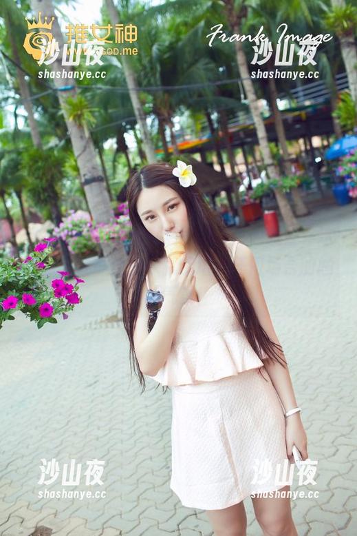 推女神 - Lee小棠最新图集：我发誓，这礼服只要一穿上，就能增强任何场合的尴尬气氛！