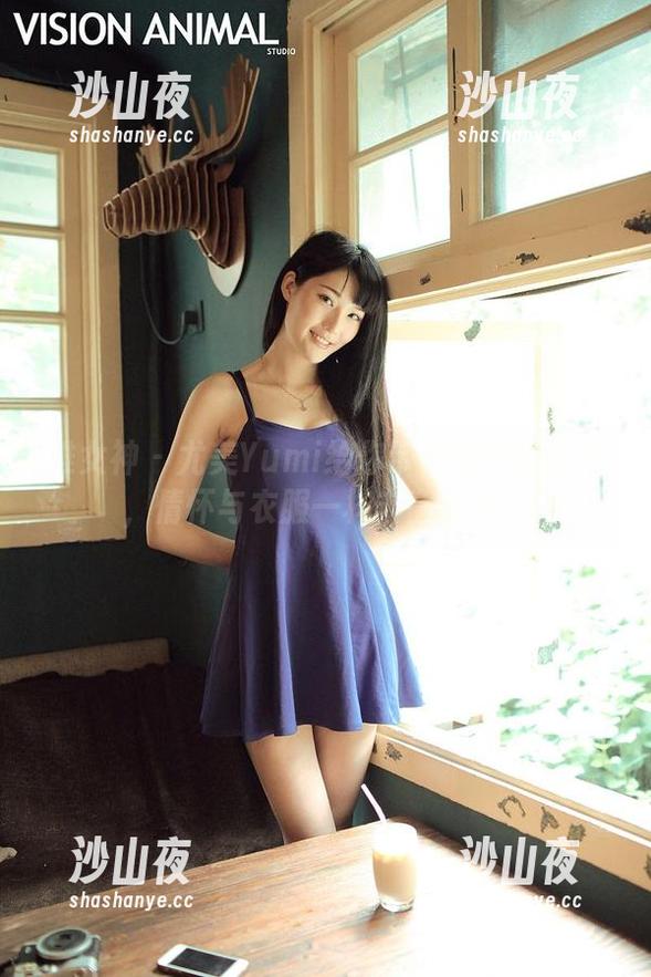 推女神 - 尤美Yumi给你带来的套装合集，情怀与衣服一样丰富多彩！