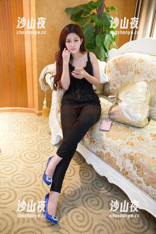 推女郎 - 来一双陆瓷的棉袜，顺便拿免费的图包！