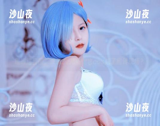 瞧瞧这套图，晕崽Zz把瑜伽也cos成了搬砖现场？