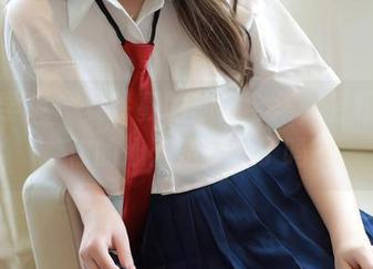 模范学院 – 夏玲蔓的旗袍全集，轻松下载，你的心开始打鼓了吗？